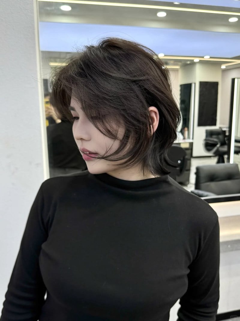 ngan-layer-cho-mat-tron-cardina-7-jpg_1d101cc516ce46a3bfe79eecb0fec671 tóc ngắn layer vintage cho mặt tròn