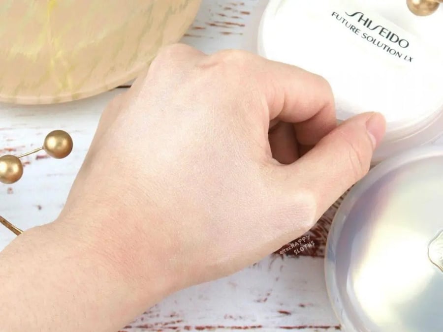 phan-phu-shiseido-4_55fe47b21c384e75b678e94108c17c2a Phấn phủ Shiseido Future Solution LX Total Radiance Loose Powder E