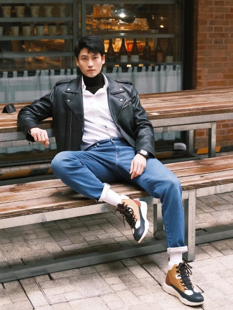 phoi-do-voi-ao-len-co-lo-nam__16__a579af6880624caaacb82b2f77d48c11 Áo len cổ lọ nam và quần jeans skinny