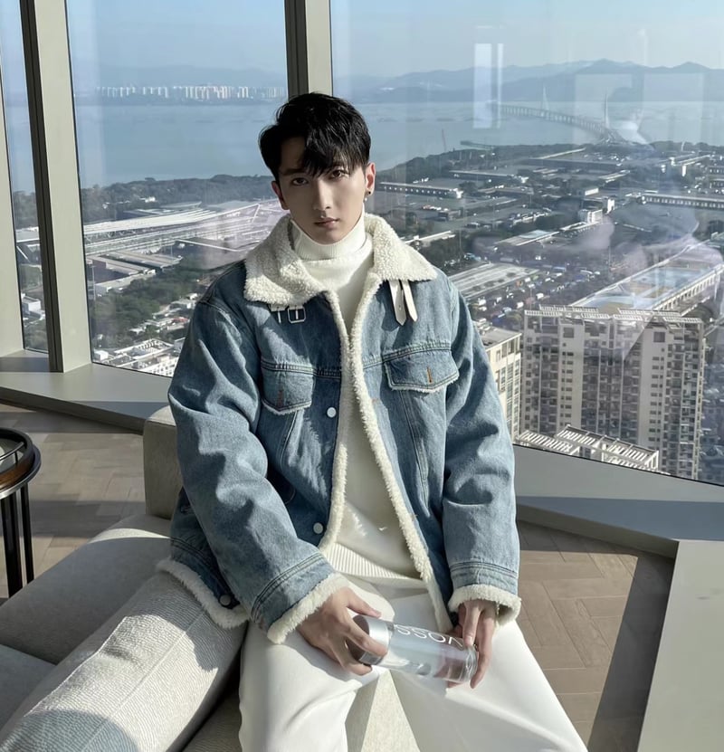 phoi-do-voi-ao-len-co-lo-nam__3__d501948abf484739a71ec7b08d76ecce Áo len cổ lọ và áo khoác jean