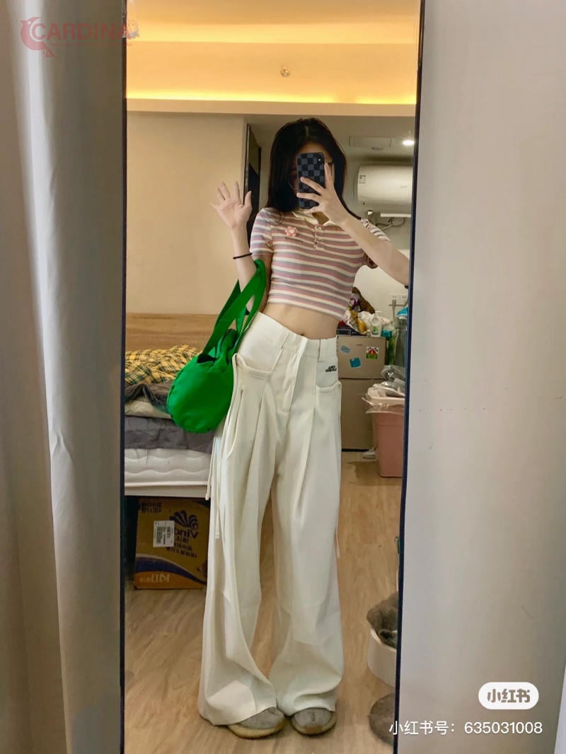 Quần tây ống rộng phối với áo croptop