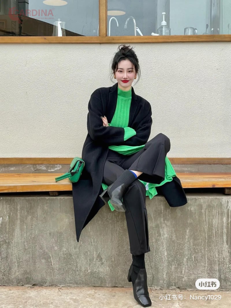 Trang phục quần tây ống rộng phù hợp mọi lứa tuổi