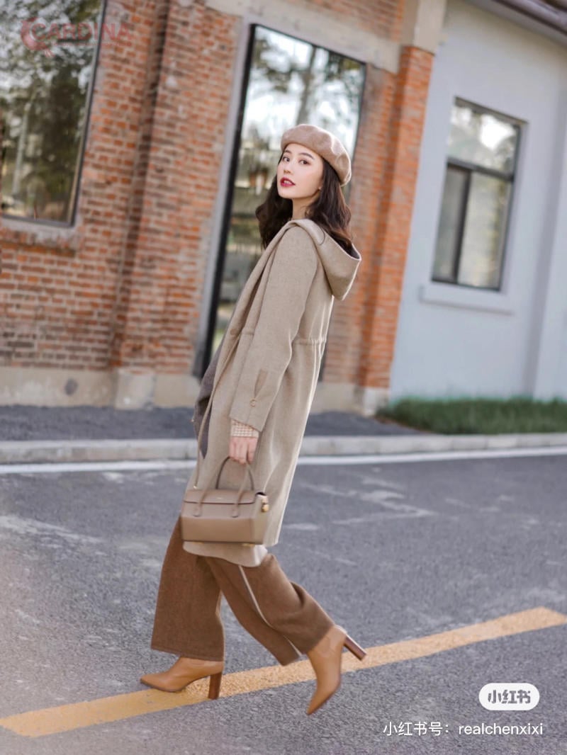 Quần tây ống rộng mang boot mũi nhọn