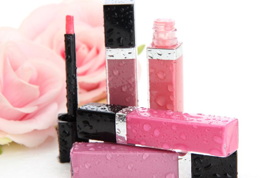 son-bong-co-mau-3_558499d3743c440a85ee94001496df7b Giải đáp thắc mắc về son bóng có màu