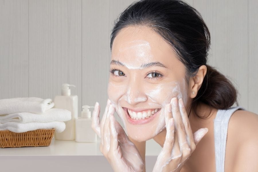 sua-rua-mat-gatsby-phuong_653f65dc18b242079b805d4ce024589a Phụ nữ có nên dùng sữa rửa mặt Gatsby không?