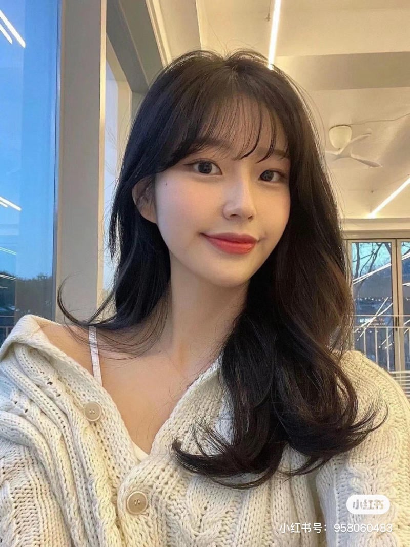 tóc mái thưa cho mặt dài