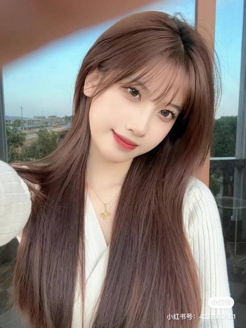 tóc ngắn mái thưa