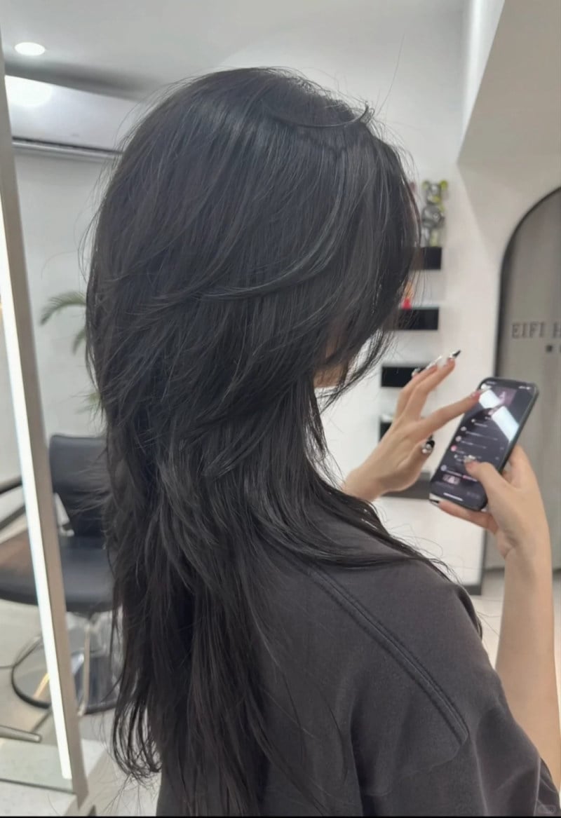 Tóc Mullet Layer Nữ Dài 15+ Kiểu Cá Tính Hot Nhất 2025 9 tóc mullet layer nữ dài