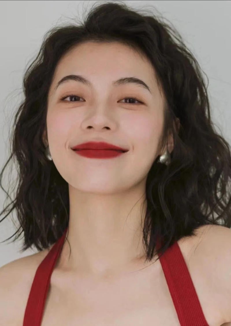 toc-xoan-ngan-cho-nu-trung-nien__34__b1ad5d23af6246b8bf2da4b8e1e64eef Tóc xoăn ngắn hippie cho phụ nữ trung niên