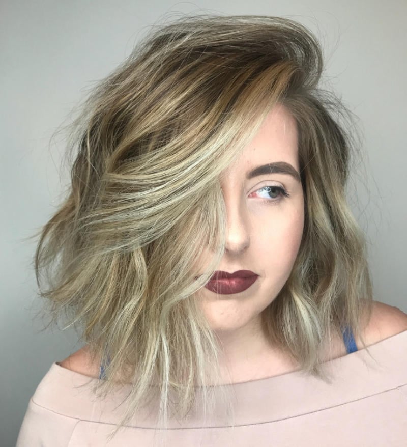 tóc xoăn sóng lơi ngang vai