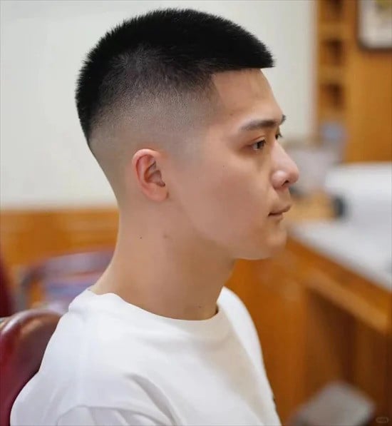 Kiểu Tóc Đầu Đinh Mạnh Mẽ Nam Tính Dành Cho Phái Mạnh 2 u toc dau dinh dep nhat cardina 1 jpg 400b740783134de397e70d80b0945198 1